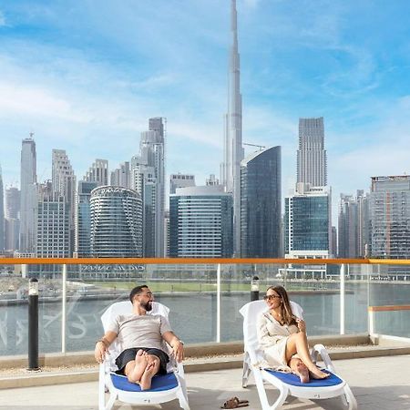 Unlock Waters Edge Apartment Дубай Екстериор снимка